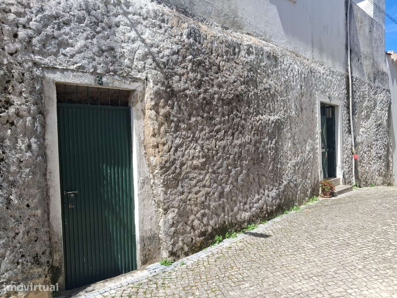 Moradia T2 com terraço e cave em Torres Novas-8