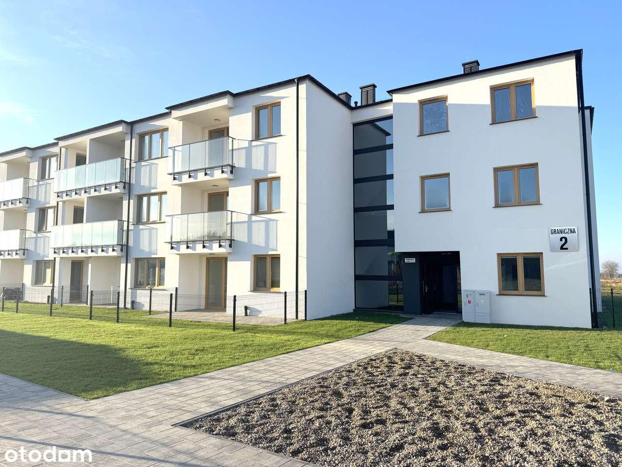 M2 W KTÓRYM DOBRZE SIĘ MIESZKA W MIEJSCU, W KTÓRYM DOBRZE SIĘ ŻYJE!-1