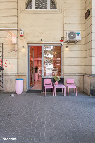Lokal z witryną | Przy kultowym Placu Zbawiciela-1