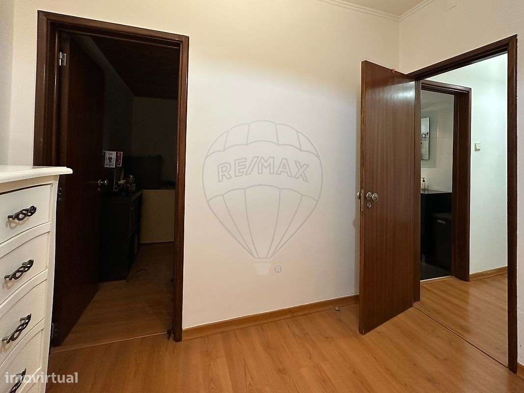 Apartamento T2 à venda em Lisboa-8