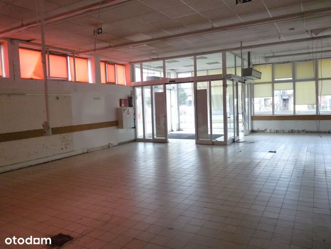 Pawilon handlowy 876 mkw sprzedam lub wydzierżawię-5
