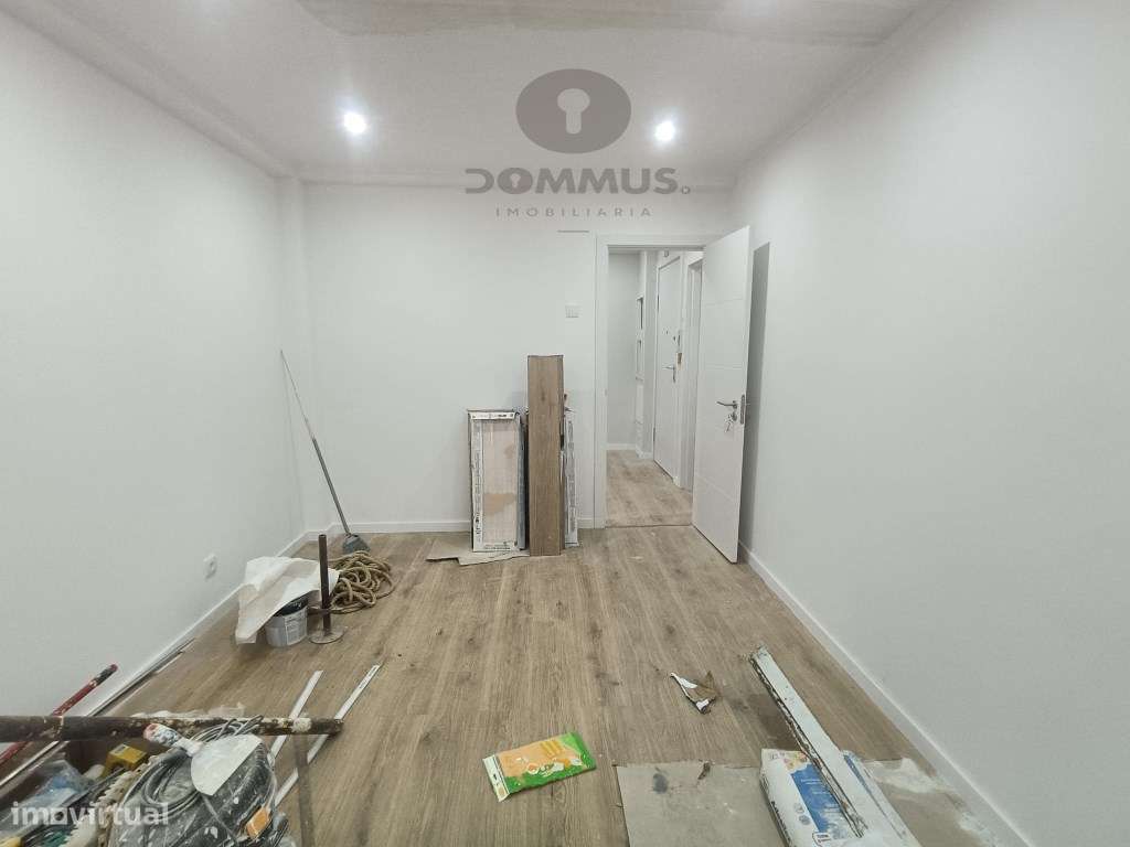Apartamento T3 Remodelado na Amadora-15