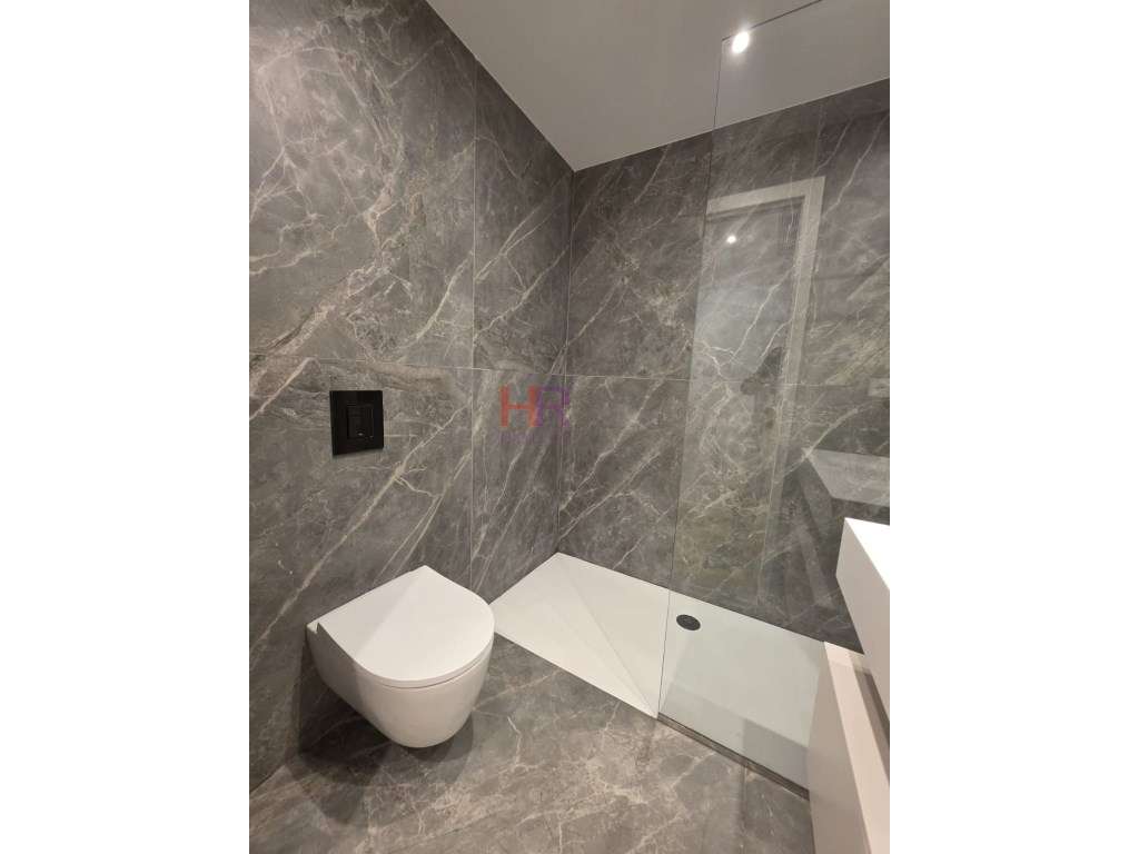 Vende-se T1 Vila Nova de Gaia - Grande imagem: 4/13