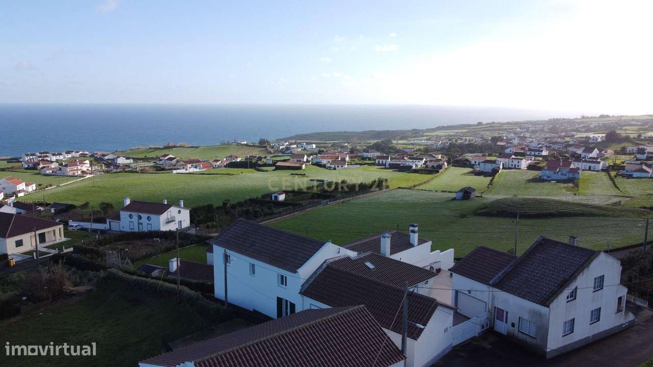 Casa Renovada com Vista Mar em Lomba da Fazenda, Nordeste-28