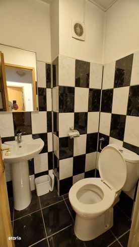 De vanzare apartament 3 camere,decomandat,etajul2 Dorobanti-19