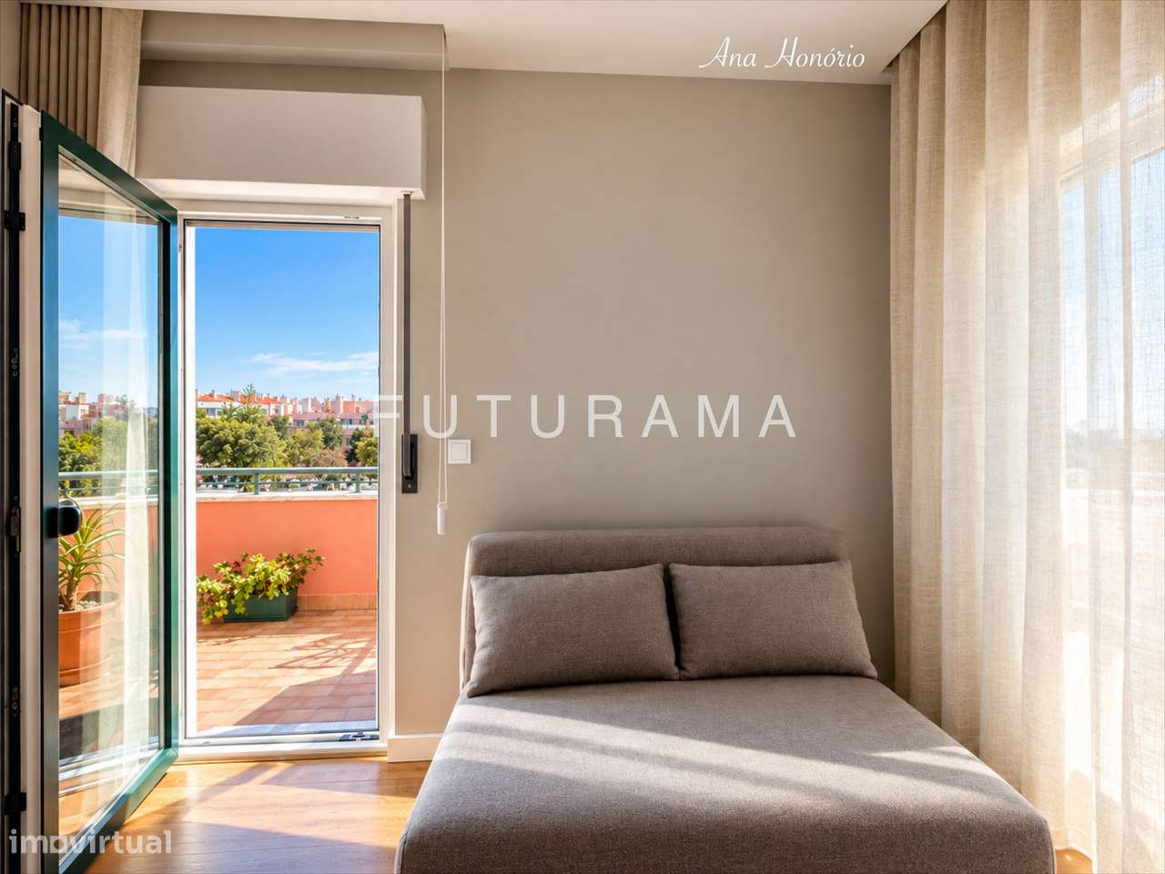 T2 Penthose Rodeada Terraços, Mjuita Luz e Vista de Mar - REMODELADO-19