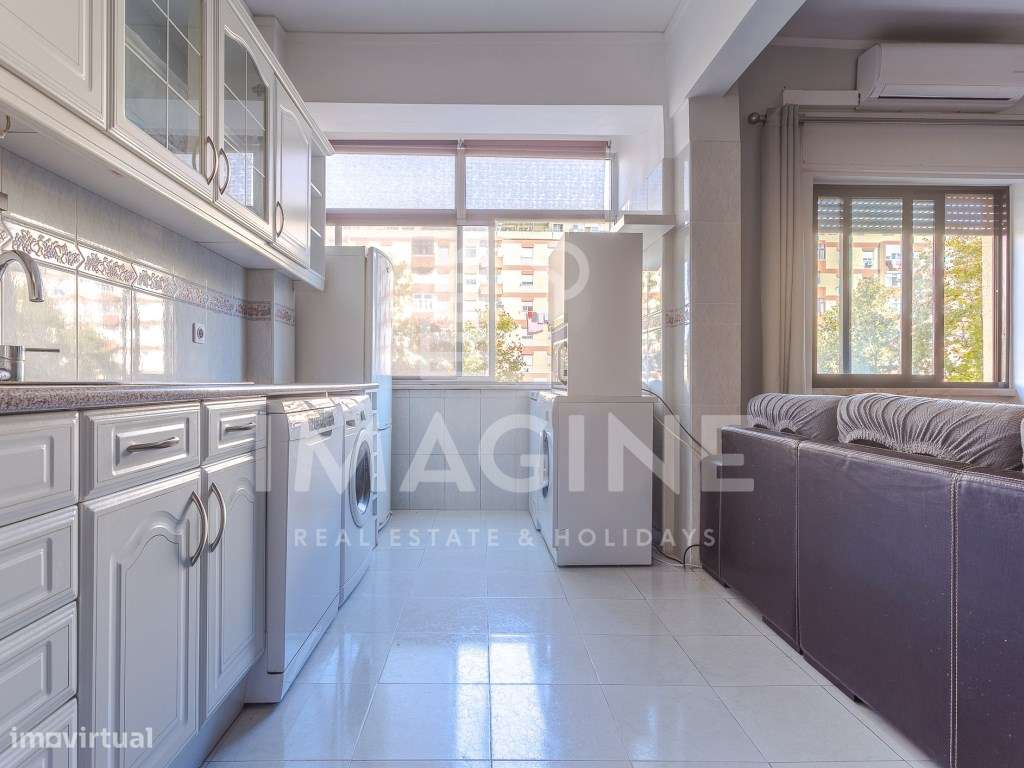 Apartamento T2 para venda na Avenida de Angola, Bairro do Liceu, Se...-7