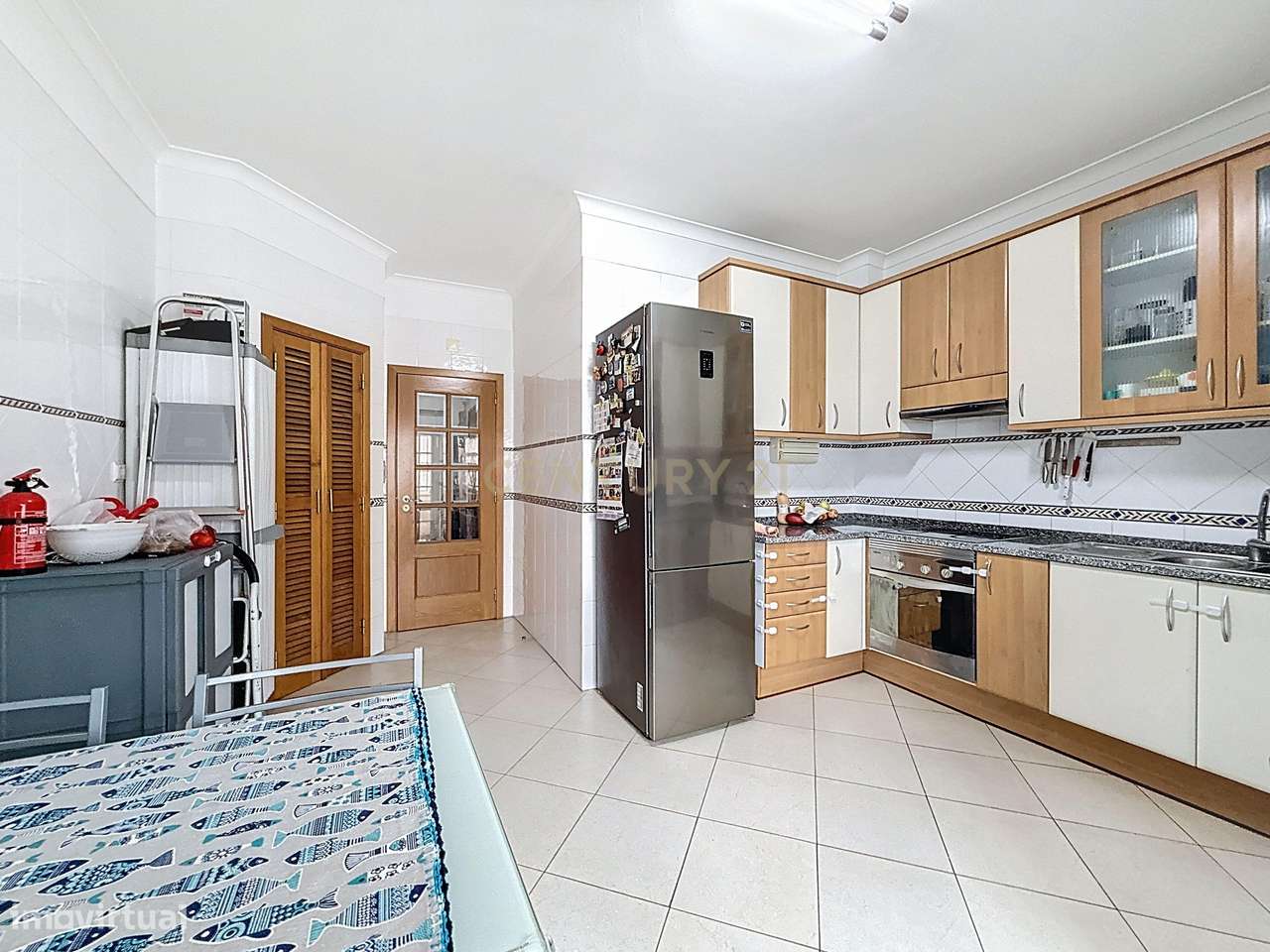 Apartamento T2 com lugar de garagem e arrecadação - Vale Gatos-8