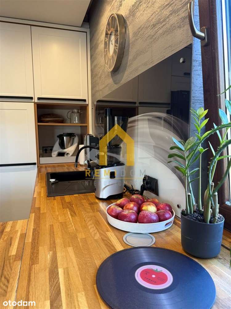 Dom Na Sprzedaż w świetnej lokalizacji- Żwaków-17