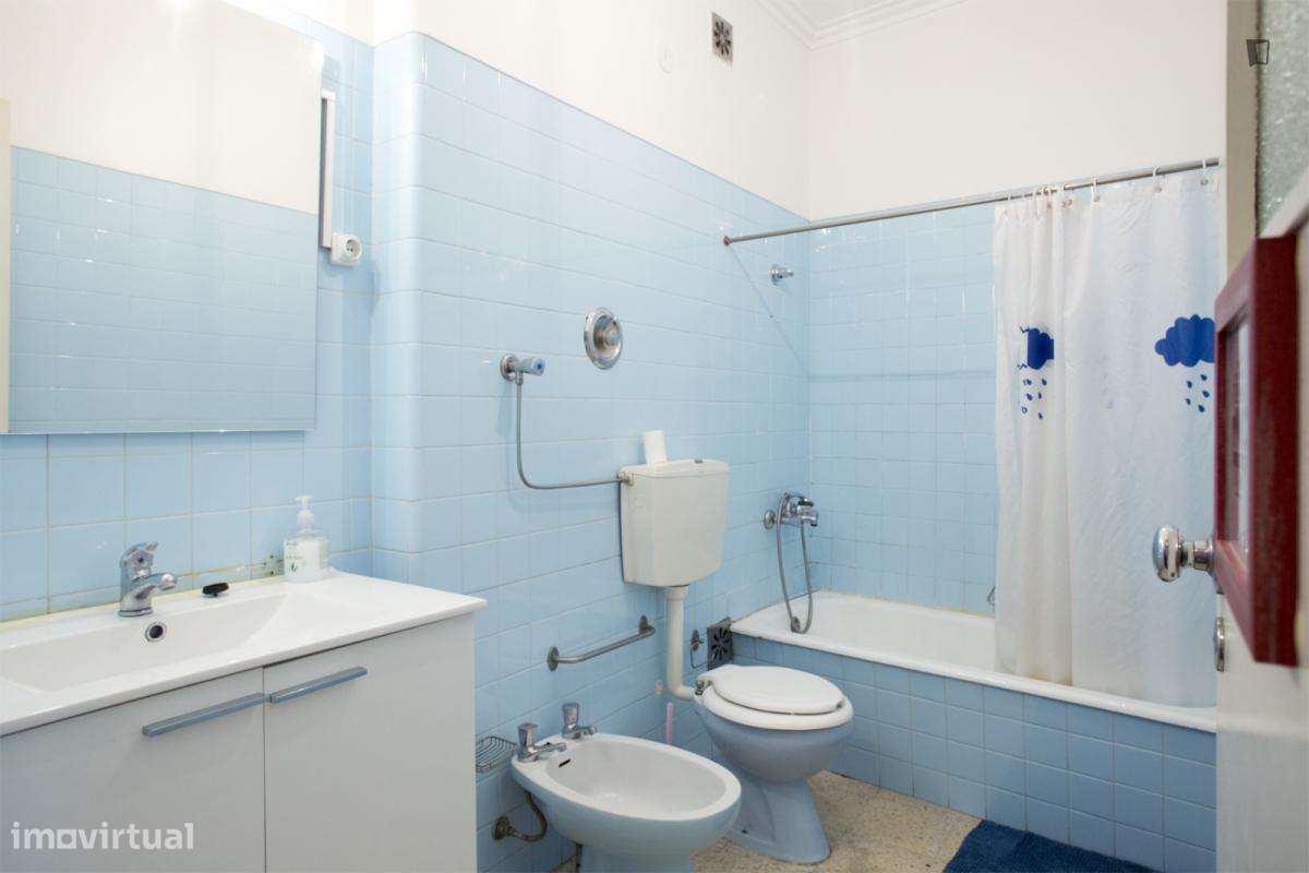 Quarto - localizado em Penha de França Lisbon - Grande imagem: 4/18