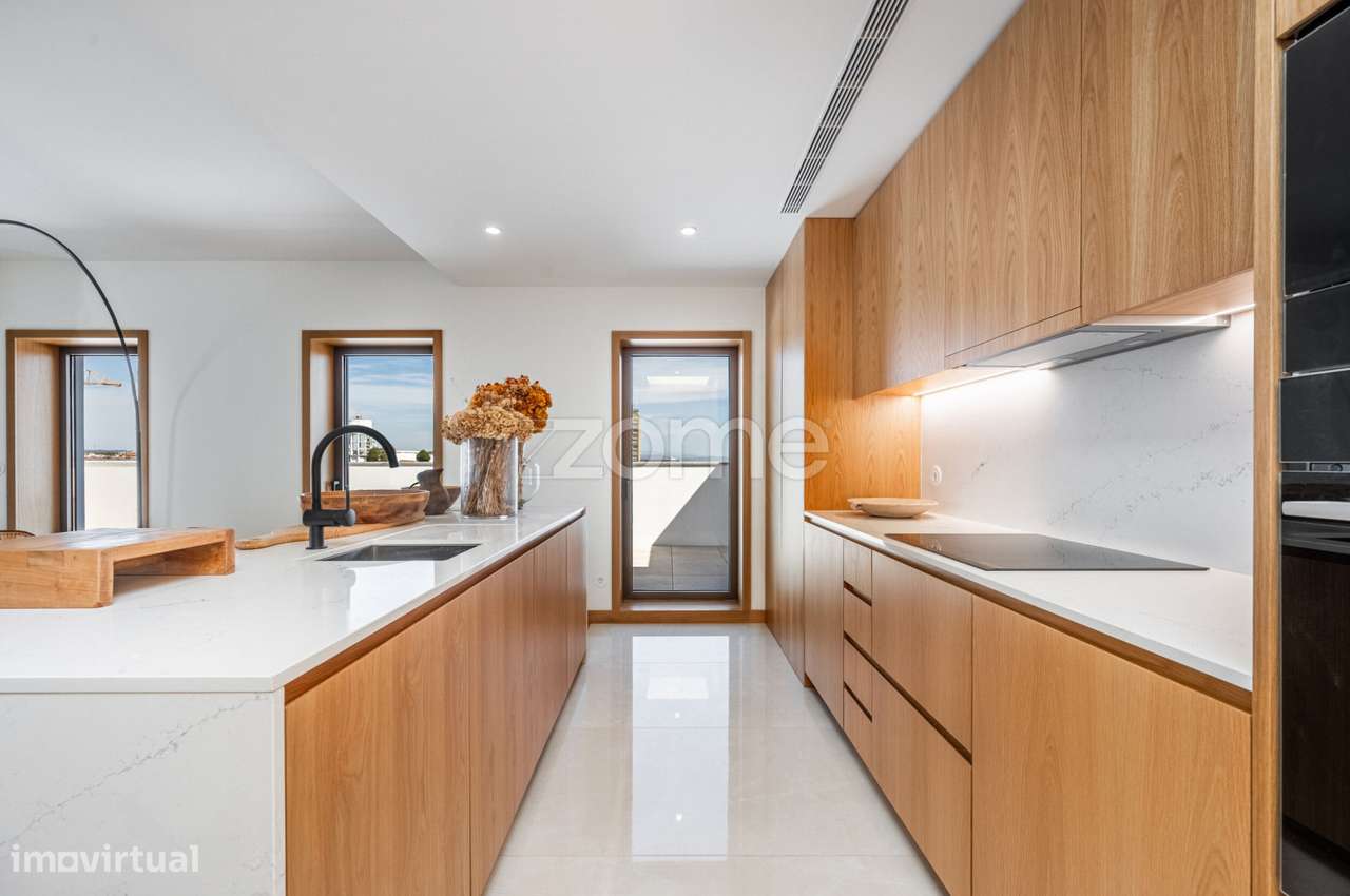 Apartamento T3 duplex c/ terraço, Porto Art Square | Baixa do Porto-11