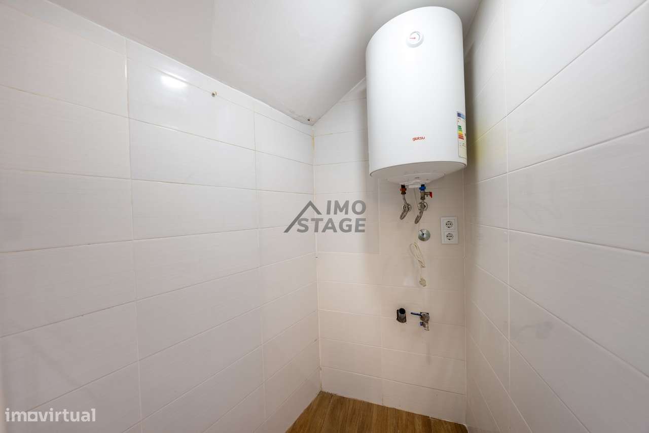 Moradia Bi-Familiar Renovada | Ermesinde – Santa Rita T1+1 e T2-35