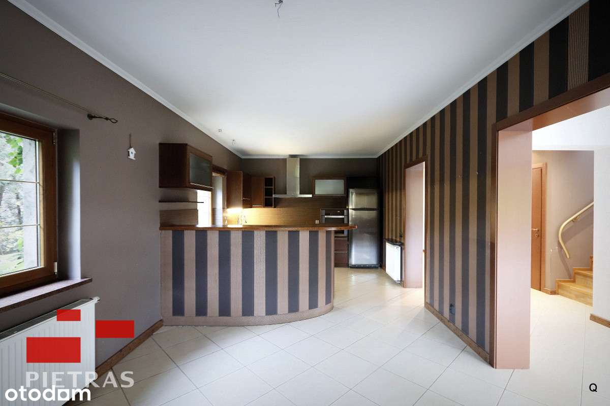 Komorniki, ul. Lipowa, dom z ogrodem-12