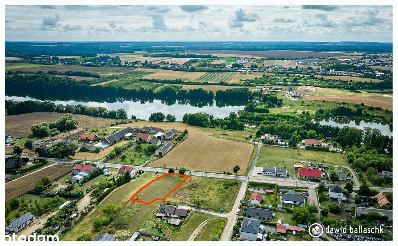 Malowniczo położona działka na zboczu wzgórza w okolicy jeziora - Pełny obrazek: 4/19