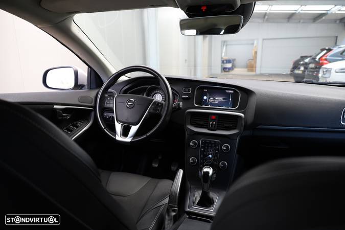 Volvo V40 2.0 D2 Momentum - 8