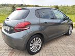 Peugeot 208 1.2 PureTech Style - 24