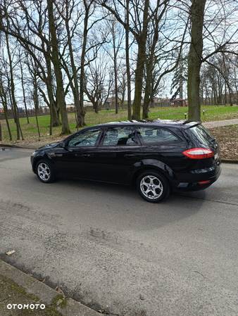 Ford Mondeo 2.0 Ambiente - 5