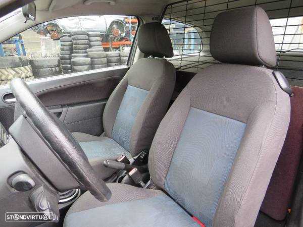 Ford Fiesta TDCI 2006 - Peças Usadas (7480) - 6