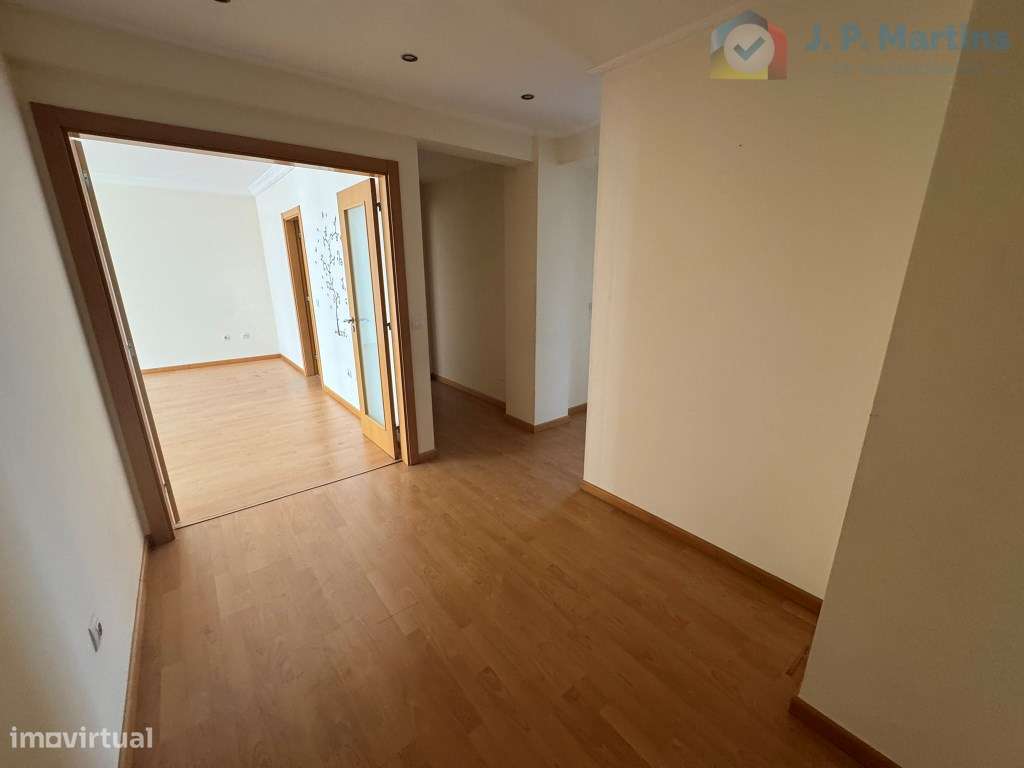 T3 c/ parqueamento e arrecadação, Lavradio (Barreiro)-5