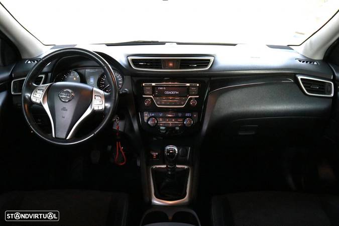 Nissan Qashqai 1.5 dCi N-Connecta - 9