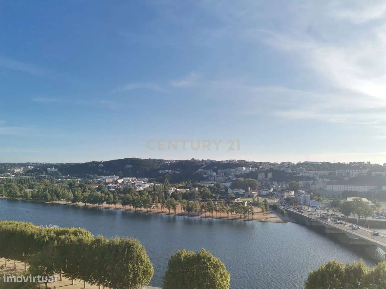 Prédio com vista soberba sobre o rio Mondego-16