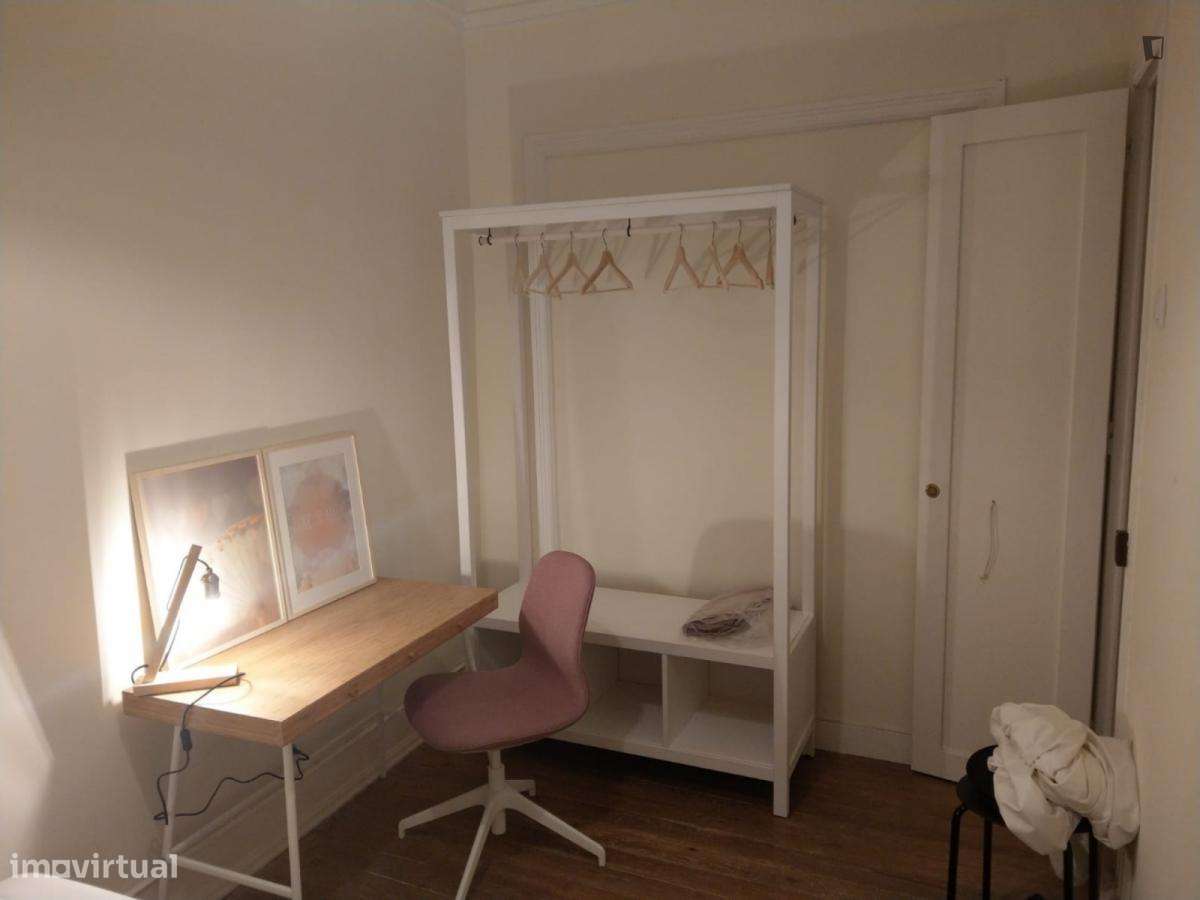 Quarto - localizado em Alcântara Lisbon - Grande imagem: 5/9