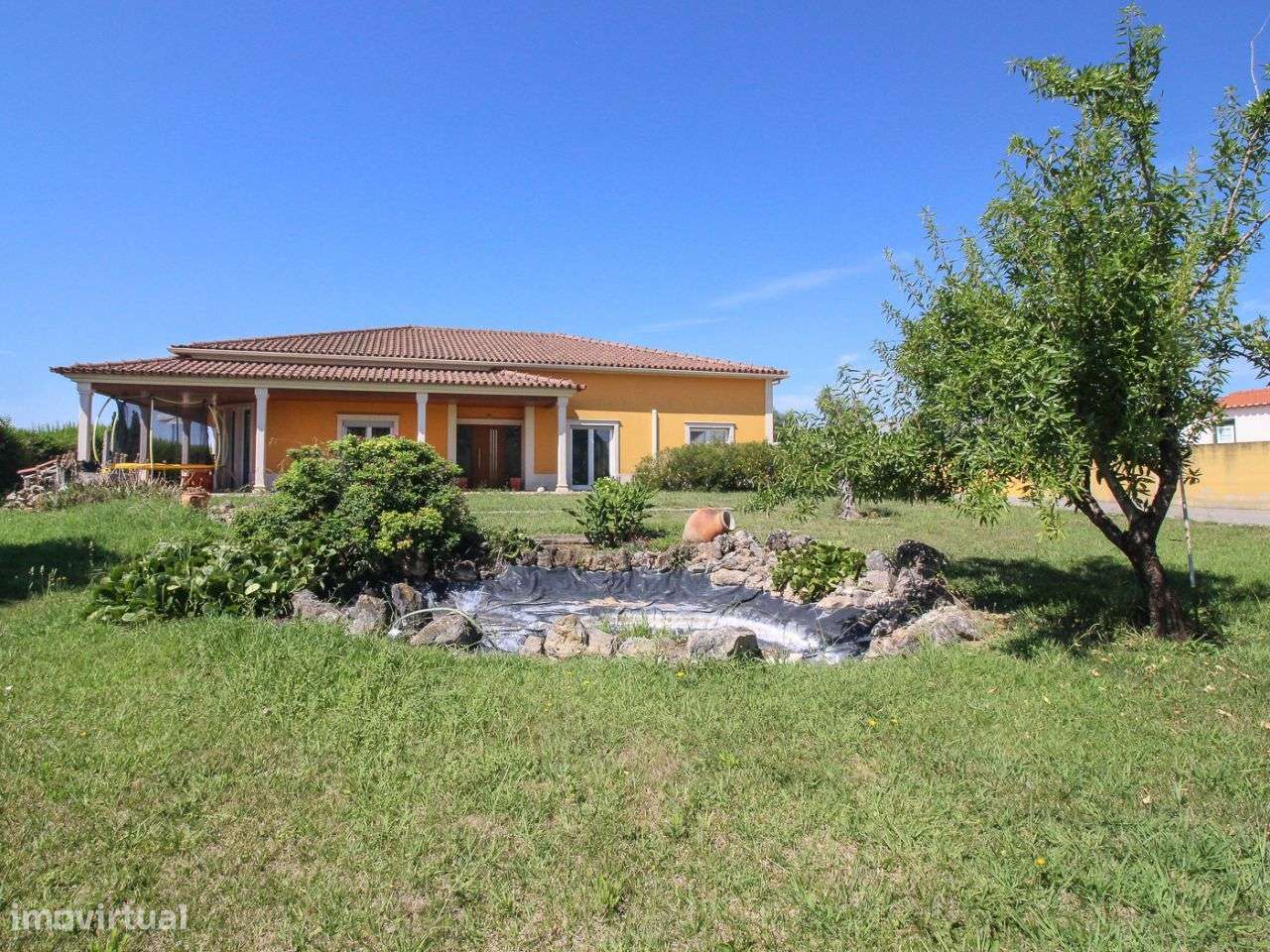 Moradia T5 com piscina - Grande imagem: 2/22