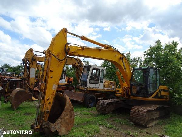 Dezmembrez excavator JCB JS160 - 1