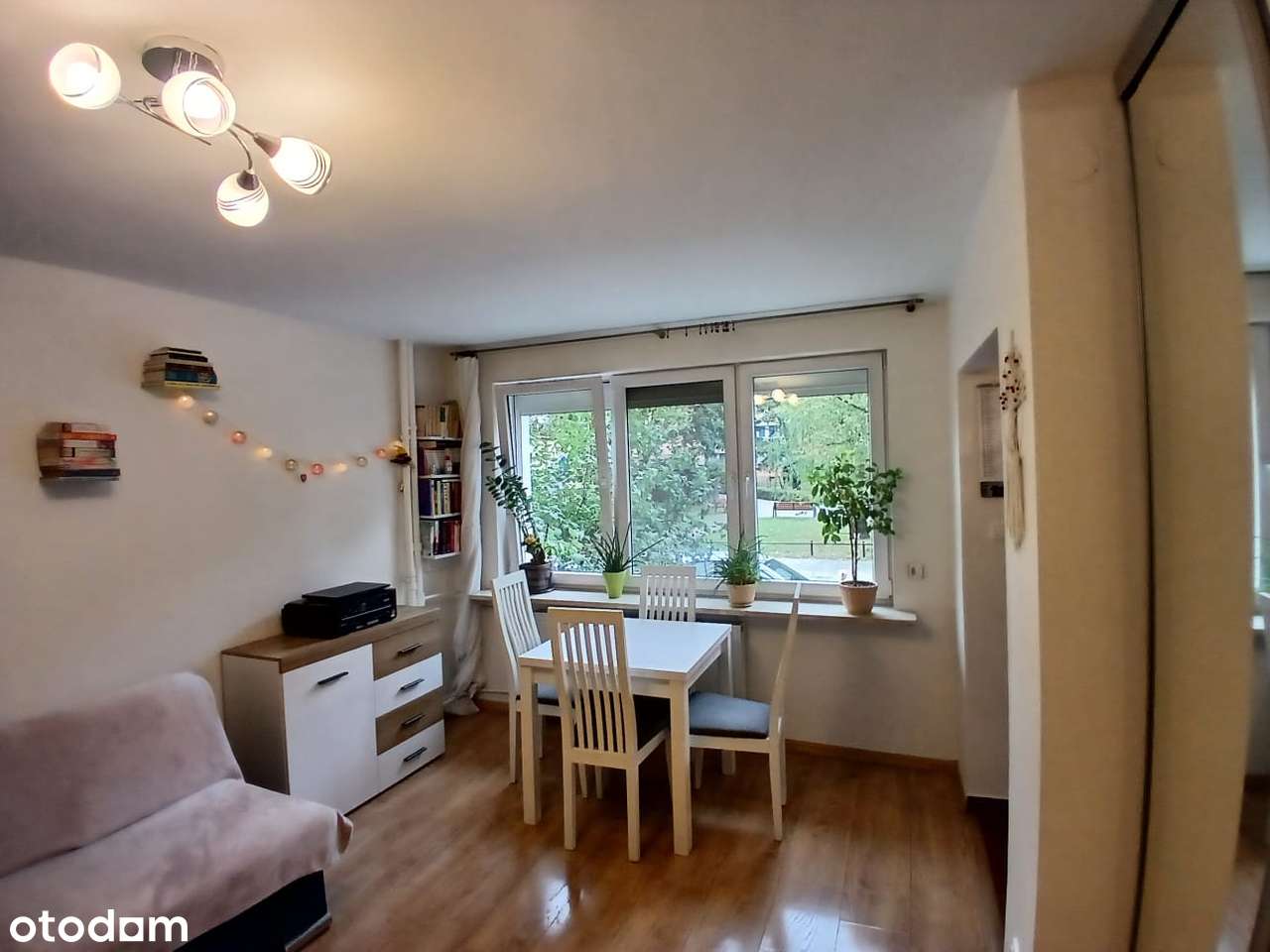 Komfortowa kawalerka na Bielanach z KW - Pełny obrazek: 4/10