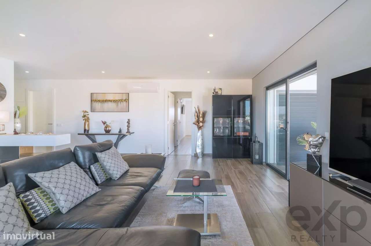 Elegante Penthouse com 2 quartos, vistas panorâmicas e piscina no telh - Grande imagem: 4/30