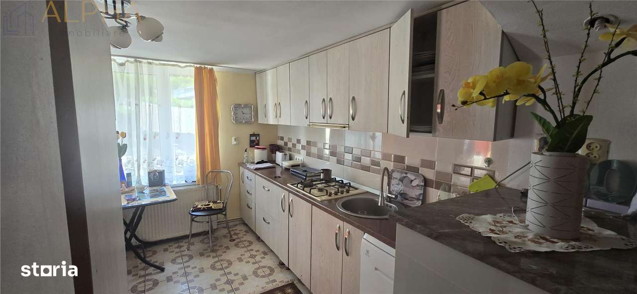 Casa renovata de vanzare Crainimat , BN cu teren 3148 mp - Imagine principală: 4/14