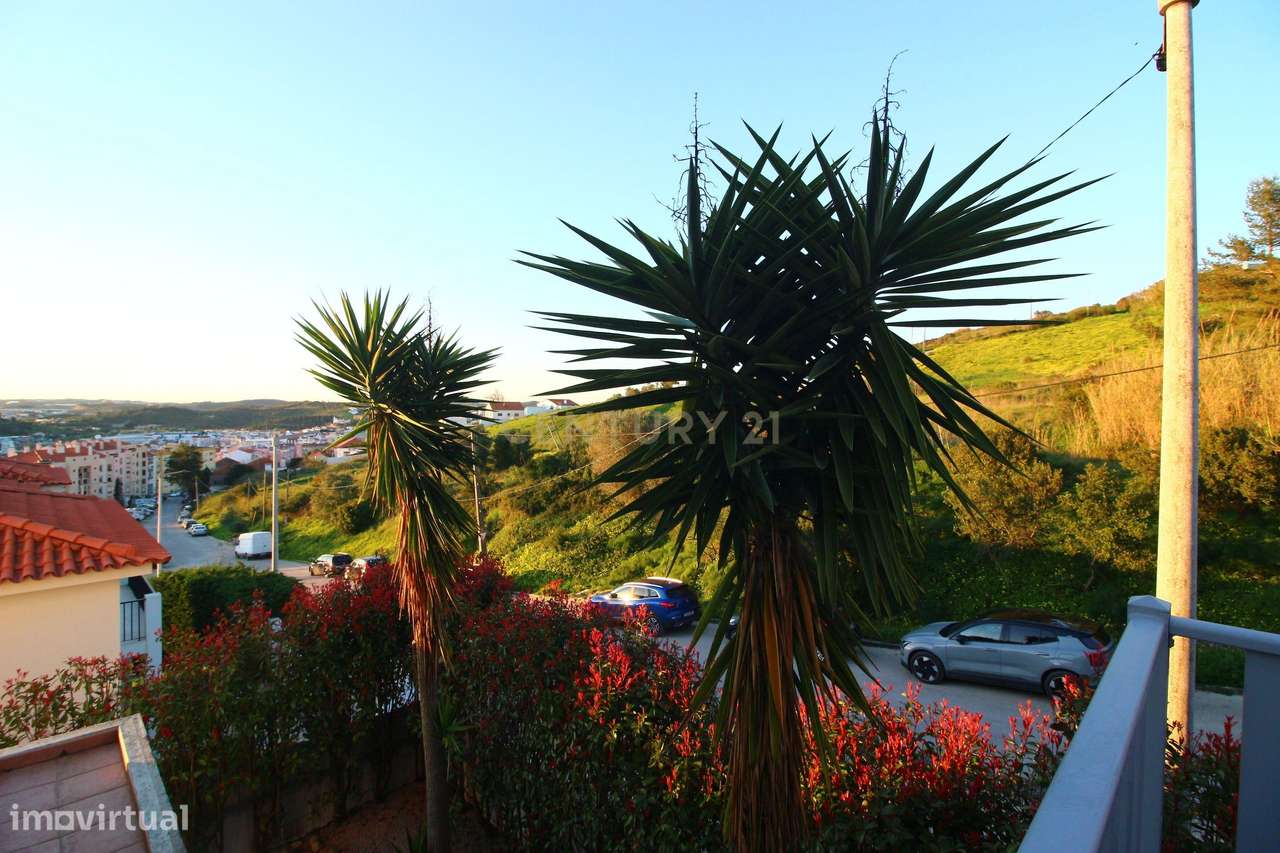 Moradia V4 em Torres Vedras, 566m2 ,vistas excecionais, qualidade e co-43