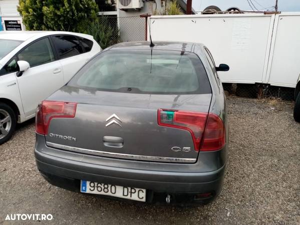 Dezmembrez Citroen C5 16 HDI - 5