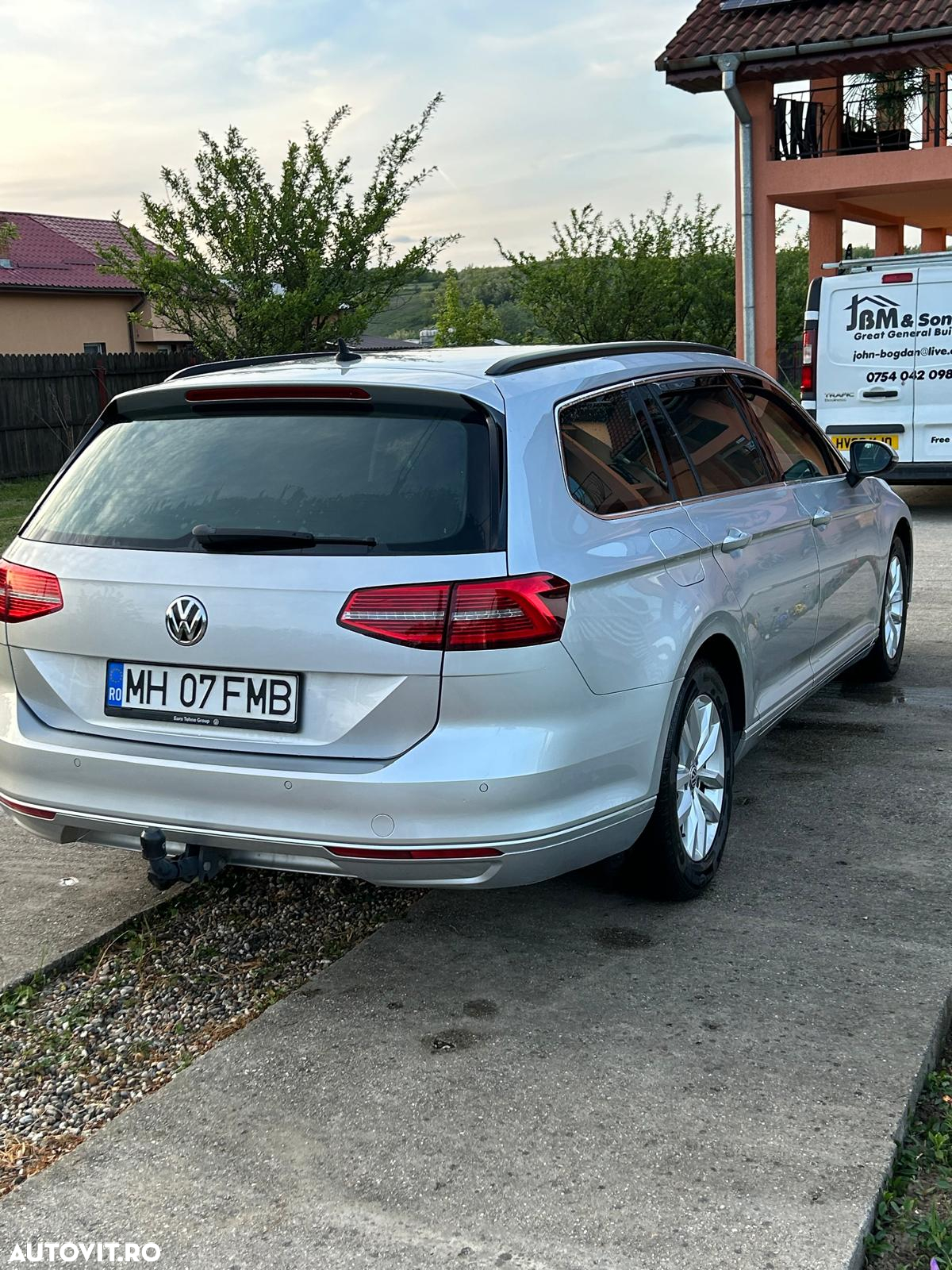 Volkswagen Passat Variant 2.0 TDI DSG Comfortline - 8