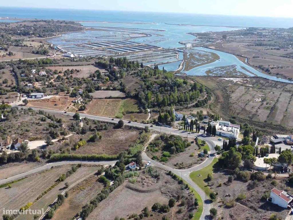 Moradia T4 Geminada para Venda em Portimão com Piscina - Grande imagem: 4/6