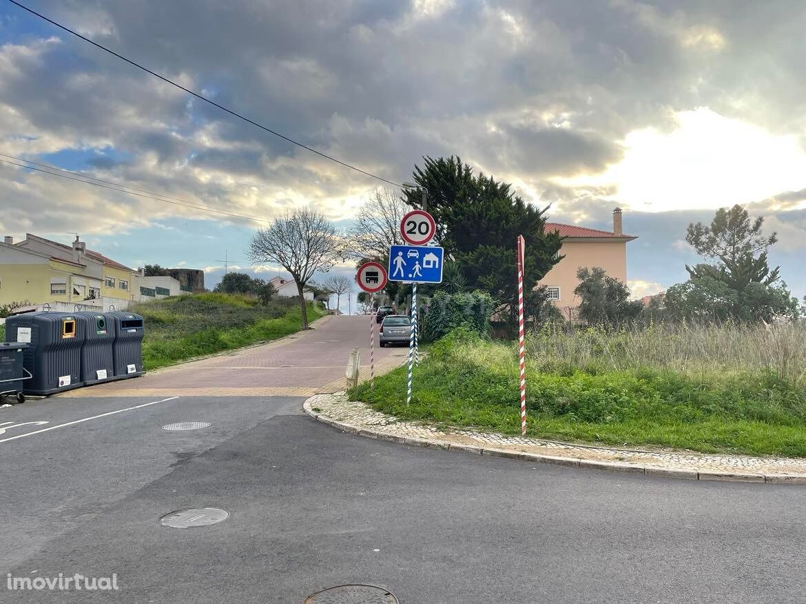 Terreno para construção em Porto Salvo/Oeiras