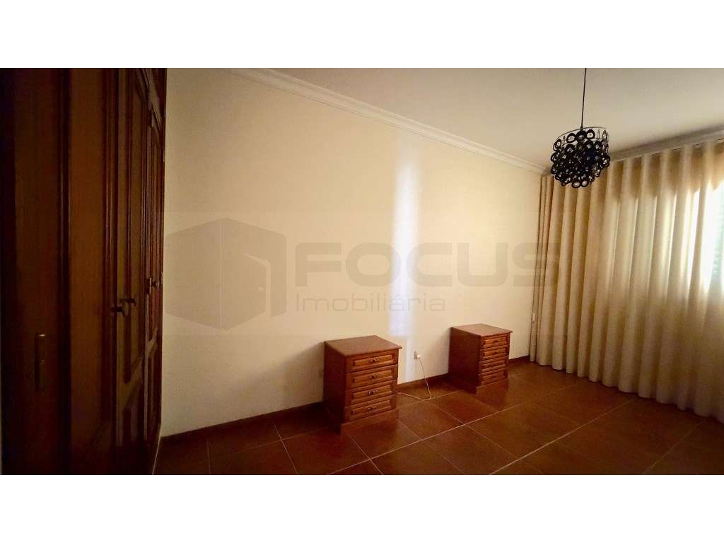 Moradia T4 com piscina - Gafanha da Nazaré-16