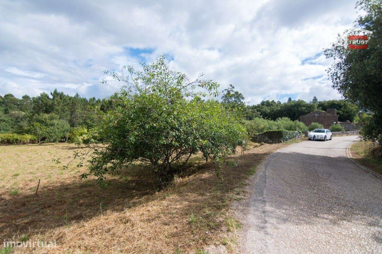 TERRENO COM ÁREA DE 3800 M2. MUITO BOA LOCALIZAÇÃO EM CASAIS DE S.M... - Grande imagem: 3/12