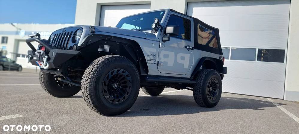 Jeep Wrangler - 3