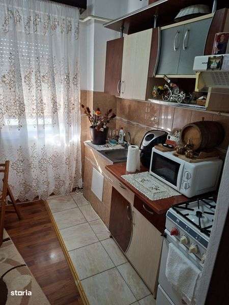 vand apartament 2 camere cofory 1 zona centrala - Imagine principală: 5/7