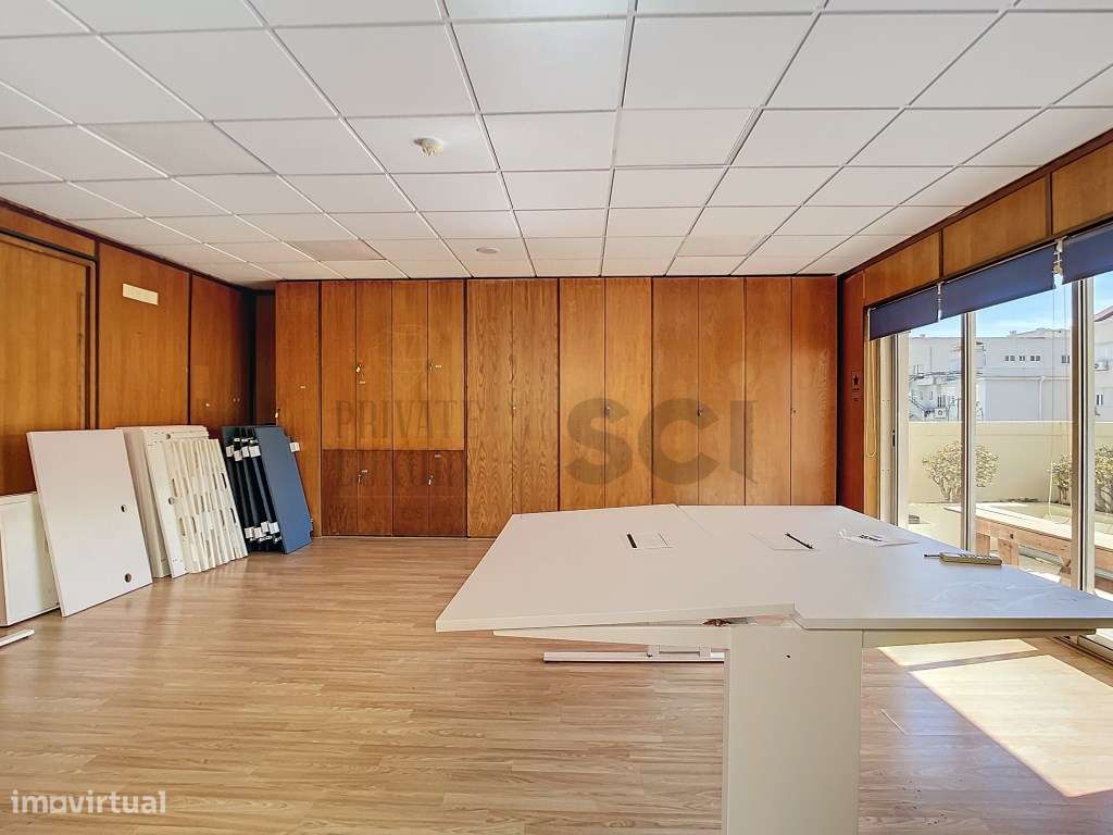 Arrenda-se | Escritório no centro de Lisboa com 364m2 - Grande imagem: 2/41