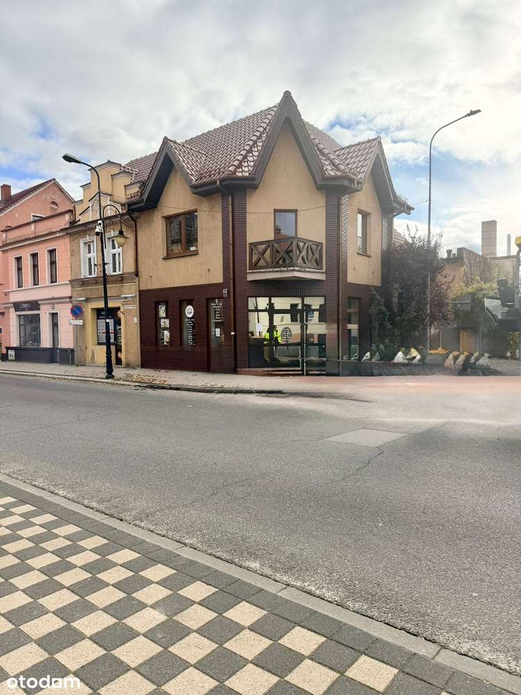 Budynek produkcyjno-usługowo-mieszkalny w sercu Pleszewa – Rynek-4