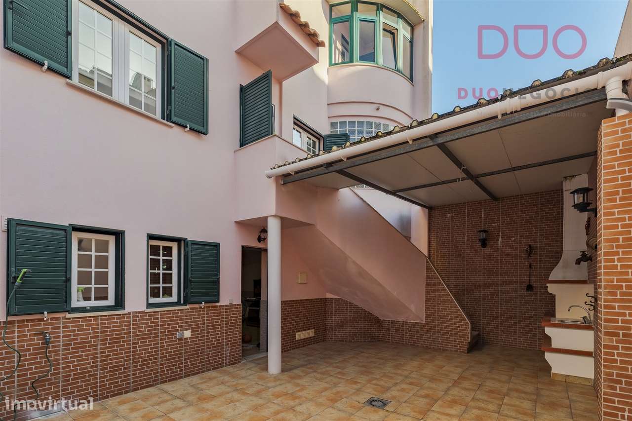 Moradia T4+1 à venda no Montijo-36