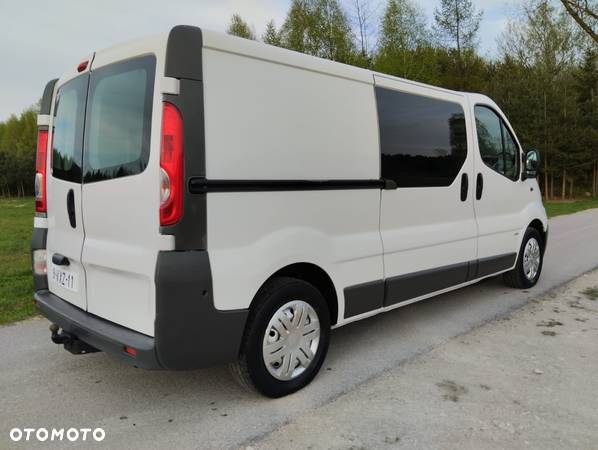 Opel Vivaro - 5