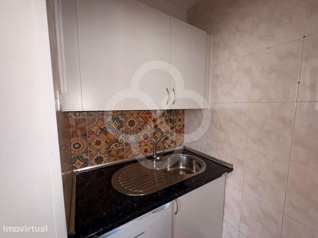 Escritório remodelado com wc e kichenette em edifício de escritório...-16