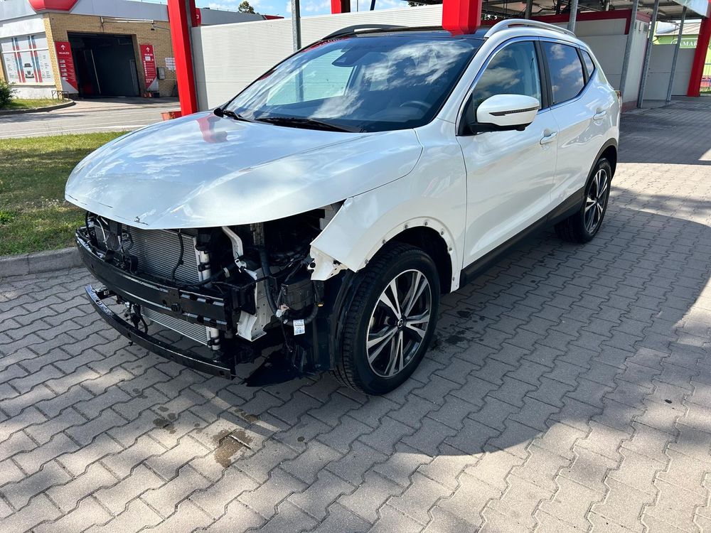 Nissan Qashqai II (2013-2021) 1.3 DIG-T N-Connecta 2021