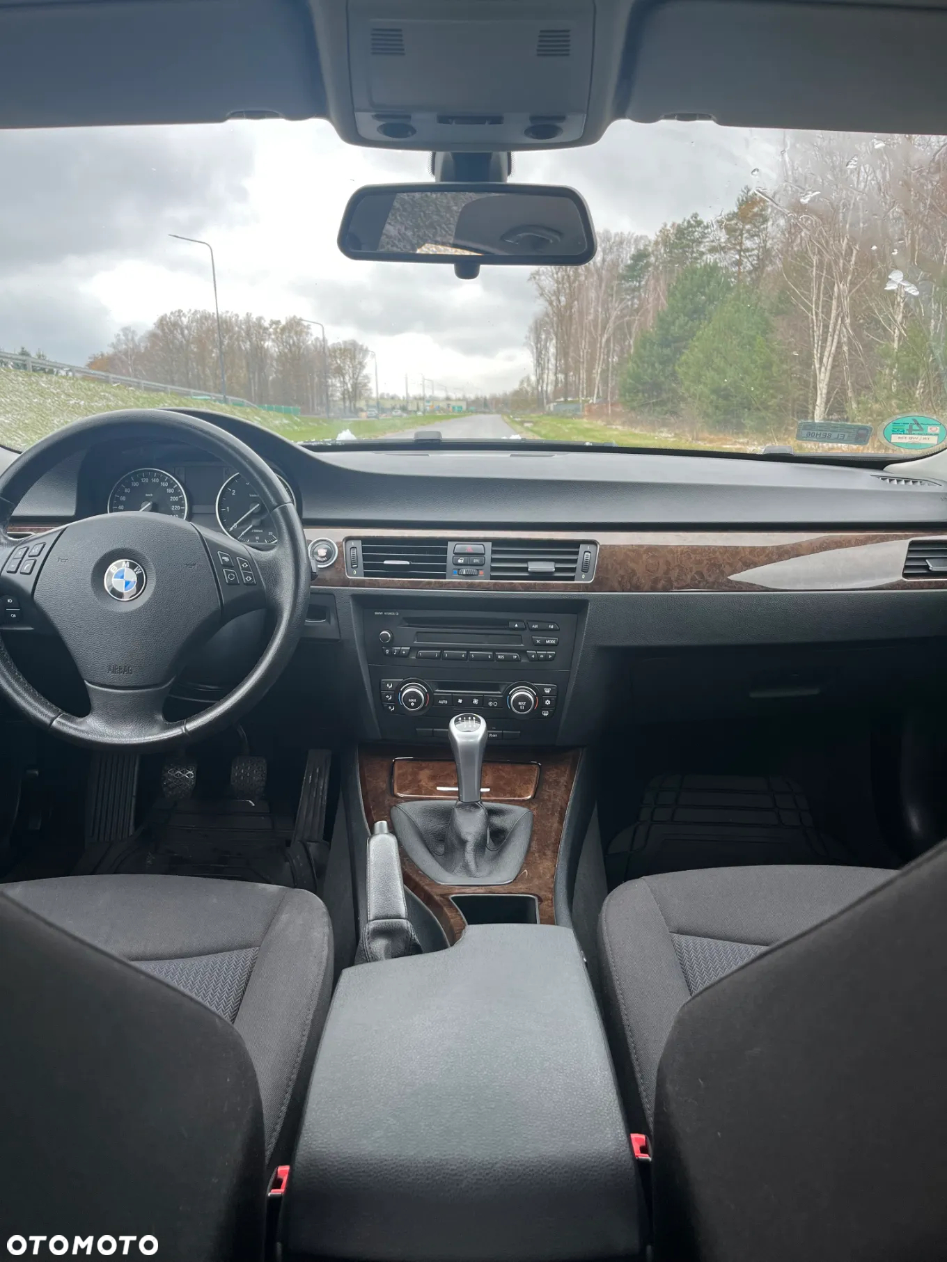 BMW Seria 3 318i - 3