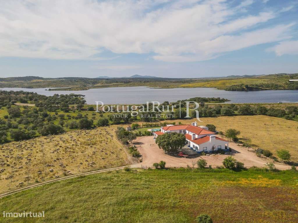 Propriedade com 5,9 hectares, junto à barragem de Lucefécit - Grande imagem: 2/26