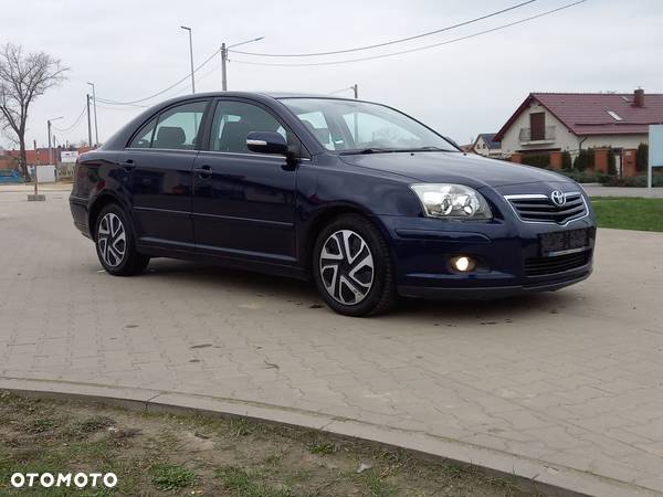 Toyota Avensis 1.8 VVT-i Executive - 2