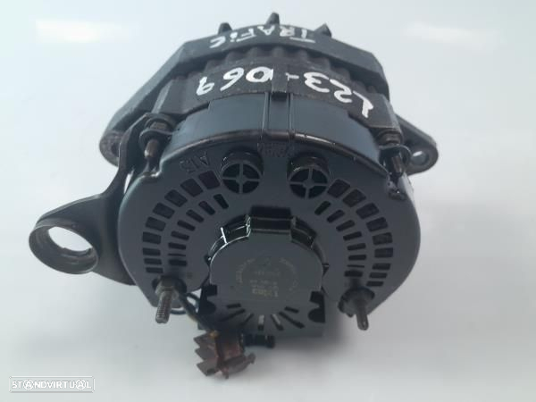 Alternador Renault Trafic Caixa (T1, T3, T4, T2) - 4